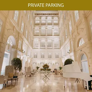 5* מלון Grand Palace
