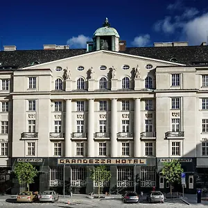 5* מלון Grandezza Luxury Palace
